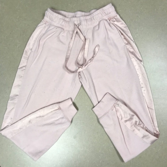 Garage Women's Joggers - Picture 7 of 16